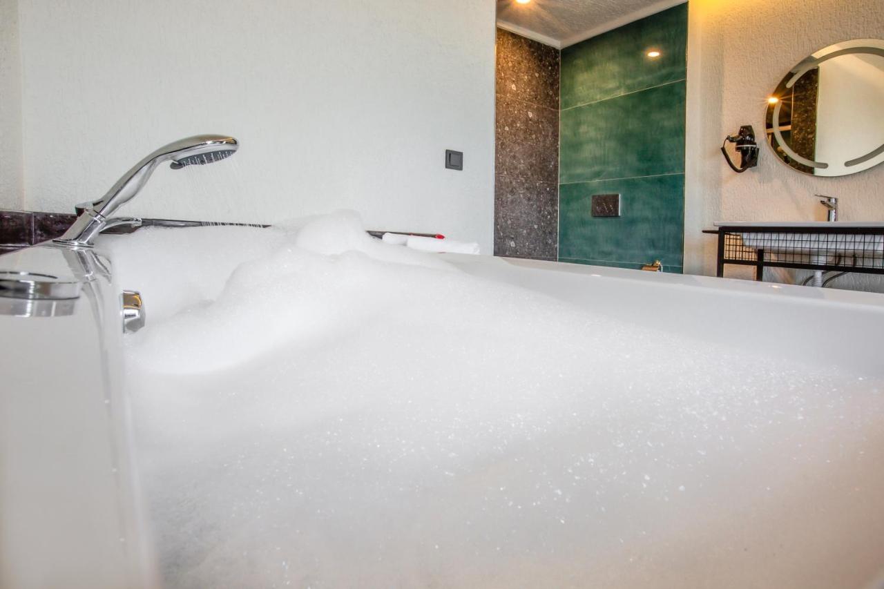Nehir Otel Pelitli  Εξωτερικό φωτογραφία